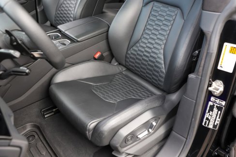 Used 2021 Lamborghini Urus image 21