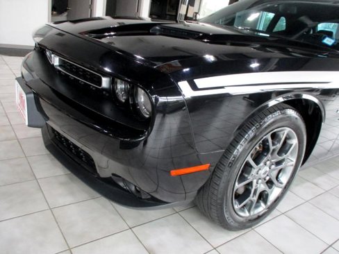 Used 2017 Dodge Challenger GT w/ Driver Convenience Group image 7