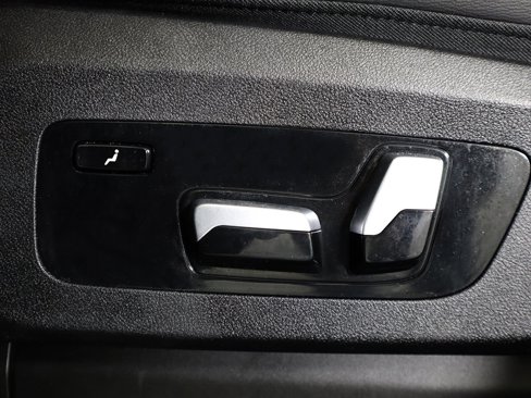 Used 2022 BMW X7 M50i image 44