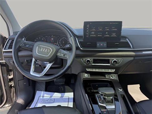 Used 2022 Audi Q5 2.0T Premium w/ Convenience Package image 19
