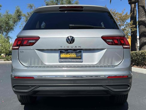 Used 2022 Volkswagen Tiguan SE image 55