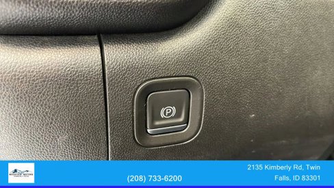Used 2023 GMC Sierra 2500 Pro w/ Gooseneck/5TH Wheel Package image 17