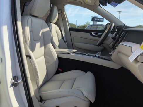 New 2026 Volvo XC60 B5 Ultra w/ Protection Package Premier image 27