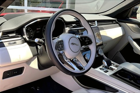 New 2026 Jaguar F-PACE R-Dynamic S image 6