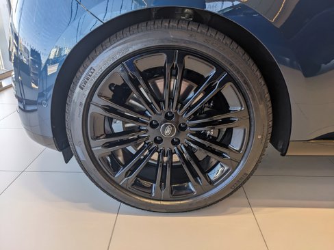 New 2025 Land Rover Range Rover Autobiography image 20