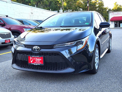Used 2021 Toyota Corolla LE image 1