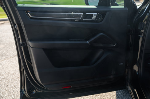 Used 2021 Porsche Cayenne GTS image 28