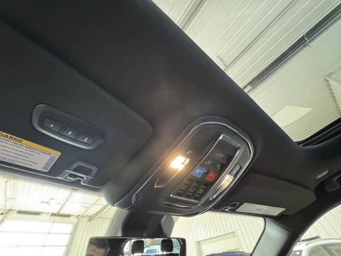Used 2024 Jeep Grand Cherokee L Limited w/ Luxury Tech Group II image 43