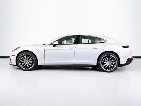 New 2025 Porsche Panamera image 2
