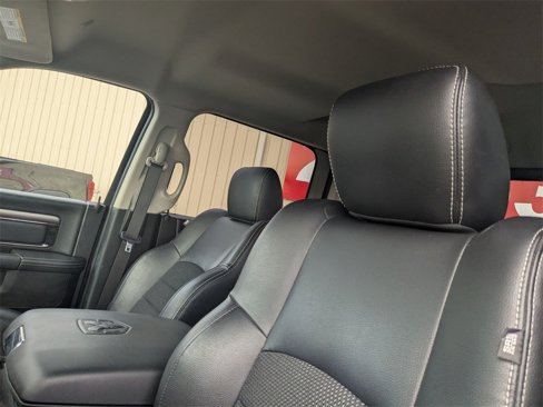 Used 2017 RAM 1500 Sport image 10