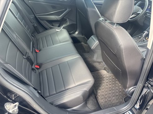 Used 2022 Volkswagen Jetta SE image 8