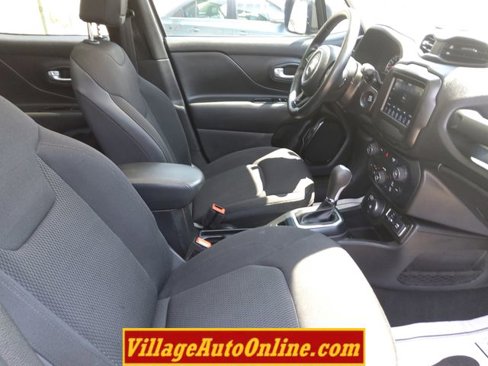 Used 2020 Jeep Renegade Altitude image 30