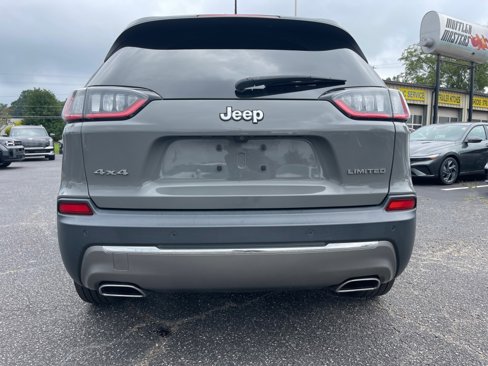 Used 2019 Jeep Cherokee Limited w/ Luxury Group image 16
