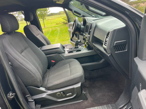 Used 2016 Ford F150 XLT w/ Equipment Group 302A Luxury image 5