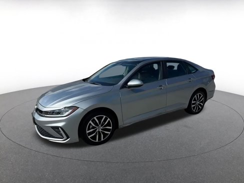 Used 2025 Volkswagen Jetta SE image 8