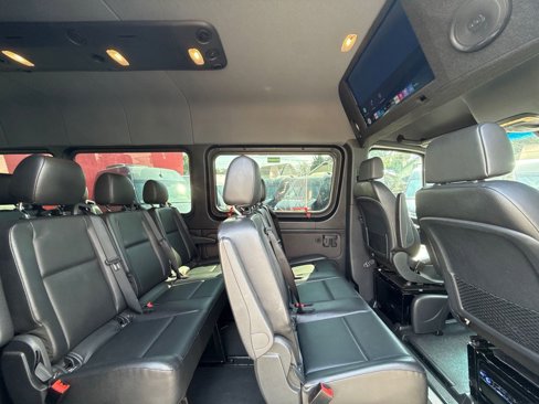 Used 2021 Mercedes-Benz Sprinter 2500 image 27