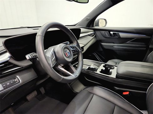 Used 2025 Buick Enclave Preferred image 18