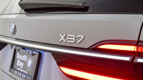 New 2026 BMW ALPINA XB7 image 17