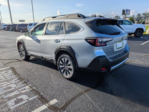 New 2025 Subaru Outback Limited image 3