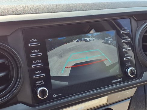 Used 2022 Toyota Tacoma SR image 9