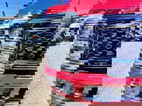 New 2025 Ford F250 XLT w/ Black Appearance Package image 4