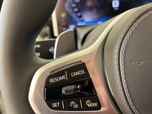 New 2026 BMW X7 M60i image 18