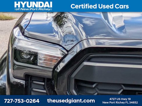 Used 2025 Toyota Tacoma Limited image 9