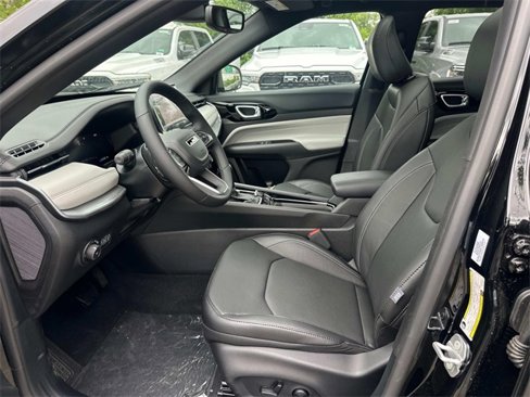 New 2025 Jeep Compass Limited w/ Elite Group image 9