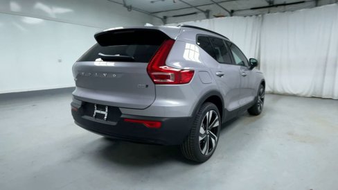 New 2026 Volvo XC40 B5 Ultra w/ Climate Package image 22