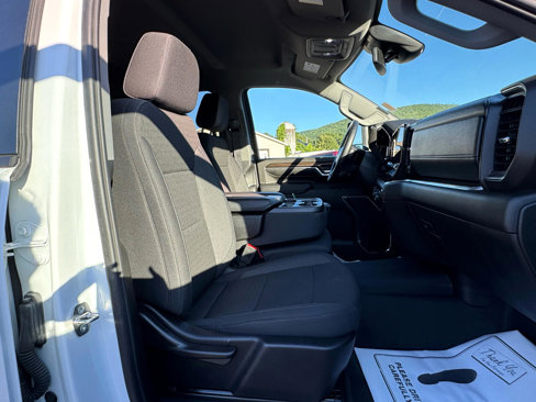 Used 2024 Chevrolet Silverado 2500 LT image 27
