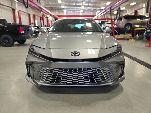 Used 2025 Toyota Camry XSE image 40