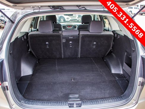 Used 2017 Kia Sorento L image 12