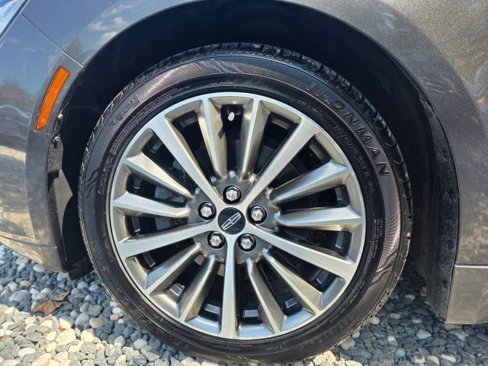 Used 2019 Lincoln MKZ Reserve image 9