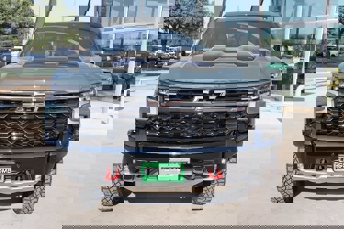 New 2026 Chevrolet Silverado 1500 ZR2 image 2