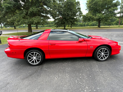 Used 2002 Chevrolet Camaro Z28 w/ SS Performance/Appearance Pkg image 17