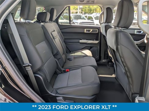 Certified 2023 Ford Explorer XLT image 27