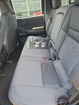 New 2026 Nissan Frontier SV image 3