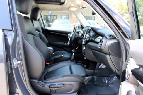 Used 2019 MINI Cooper S w/ Signature Upholstery Package image 17