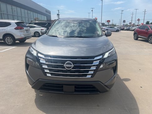 New 2026 Nissan Rogue SV image 2