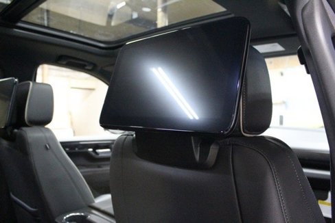 New 2026 GMC Yukon XL Elevation w/ Elevation Premium Package image 15