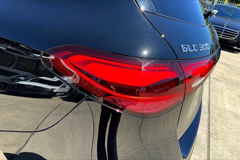 Used 2024 Mercedes-Benz GLC 300 4MATIC image 28