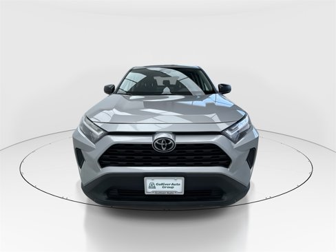 Used 2023 Toyota RAV4 LE image 3