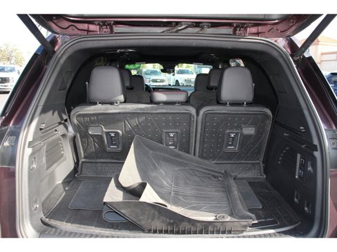 Used 2024 Chevrolet Traverse RS image 17