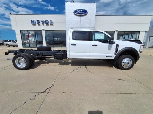 New 2025 Ford F550 4x4 Crew Cab image 1