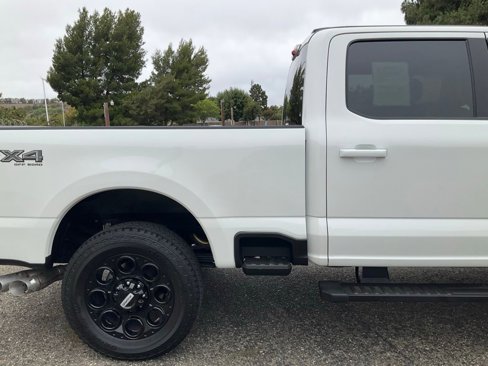 Used 2025 Ford F350 Lariat w/ Black Appearance Package image 15
