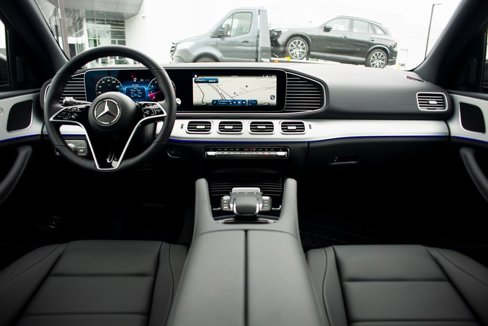 Used 2025 Mercedes-Benz GLE 350 4MATIC image 27