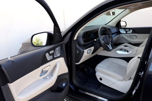 Used 2020 Mercedes-Benz GLS 450 4MATIC image 2
