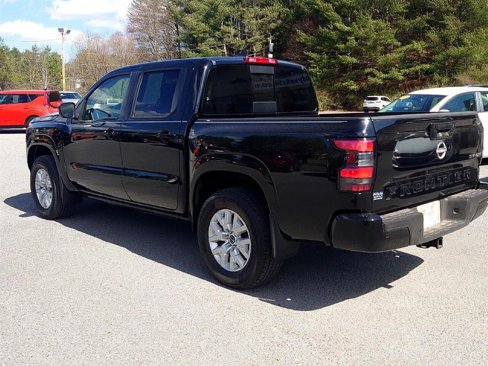 Used 2023 Nissan Frontier SV image 10