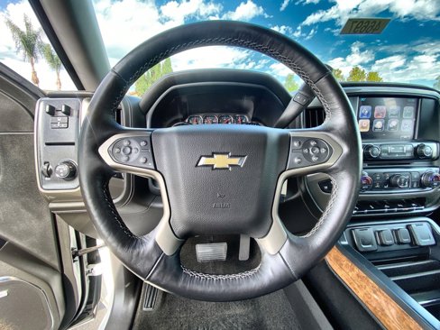 Used 2018 Chevrolet Silverado 1500 High Country image 13