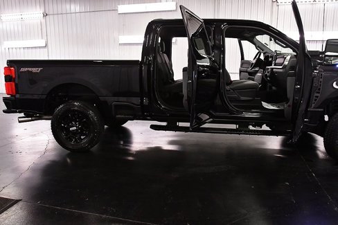 Used 2024 Ford F250 XLT w/ XLT Premium Package image 31